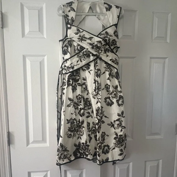 white christmas dresses Jessica Simpson Kezia Cut-Out-Waist Maxi Dress – DGFOutlet
